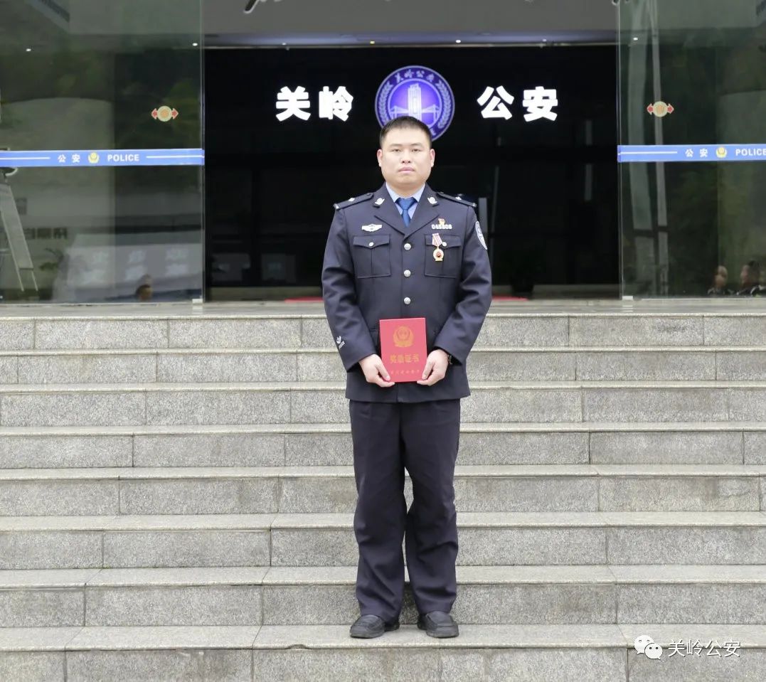 岑巩县公安局人事大调整，推动警务工作跃上新台阶